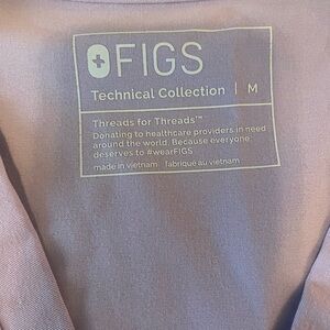 Figs Scrub Top